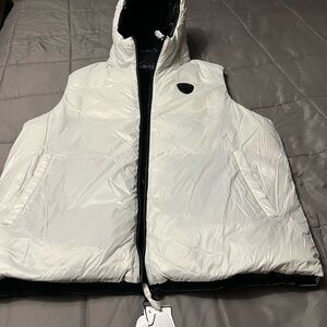 Pajar White and Black Men's Vest Reversible XL Brand new